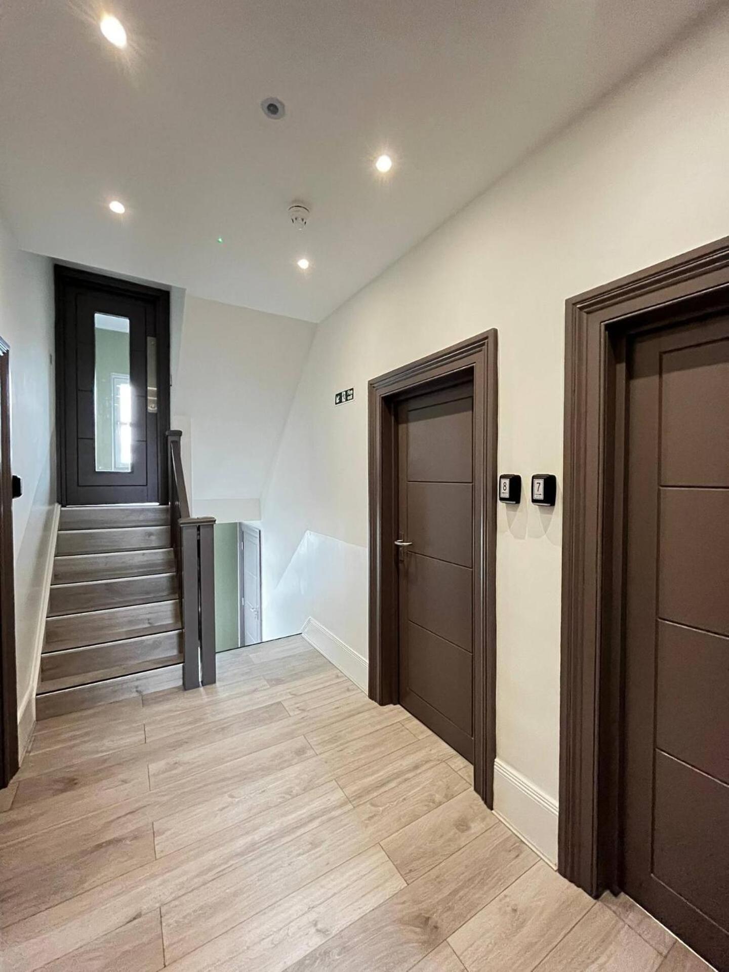 Apt 03 Beachside Beauty Central Studio Steps From Cafes Brighton Exteriör bild