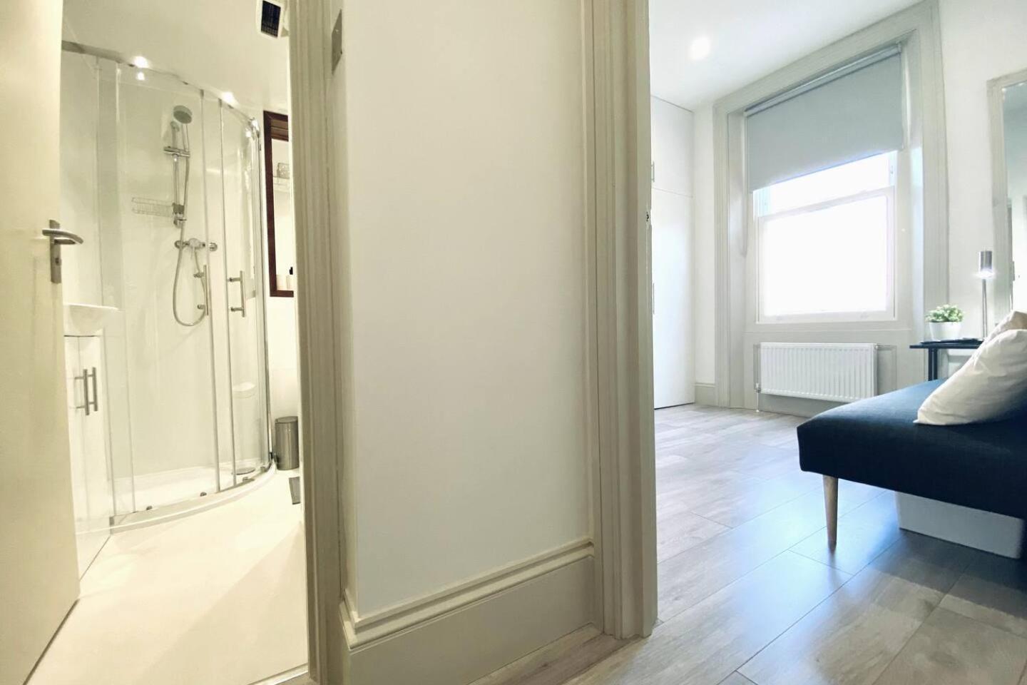 Apt 03 Beachside Beauty Central Studio Steps From Cafes Brighton Exteriör bild